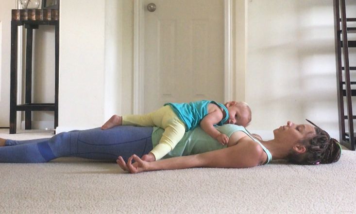 Benefits of Postpartum Yoga Routine (12 Poses Included) – Bellabeat