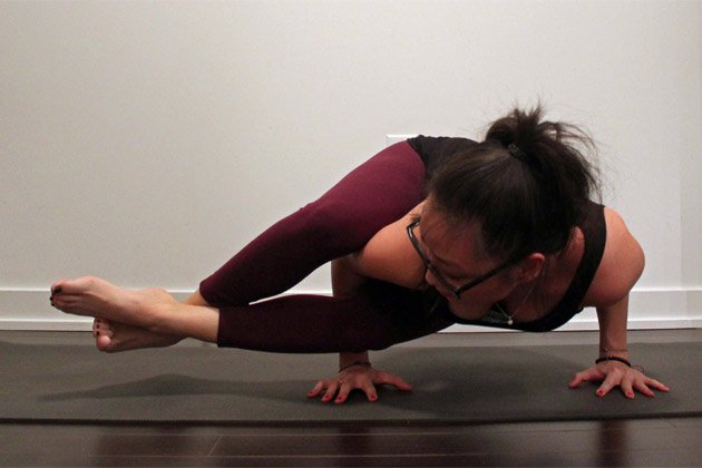 How to do 8 Angle Pose — YOGABYCANDACE