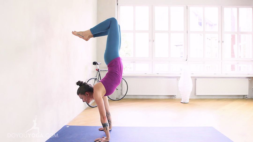 10 Insane Yoga Poses You Wish You Could Strike DoYou